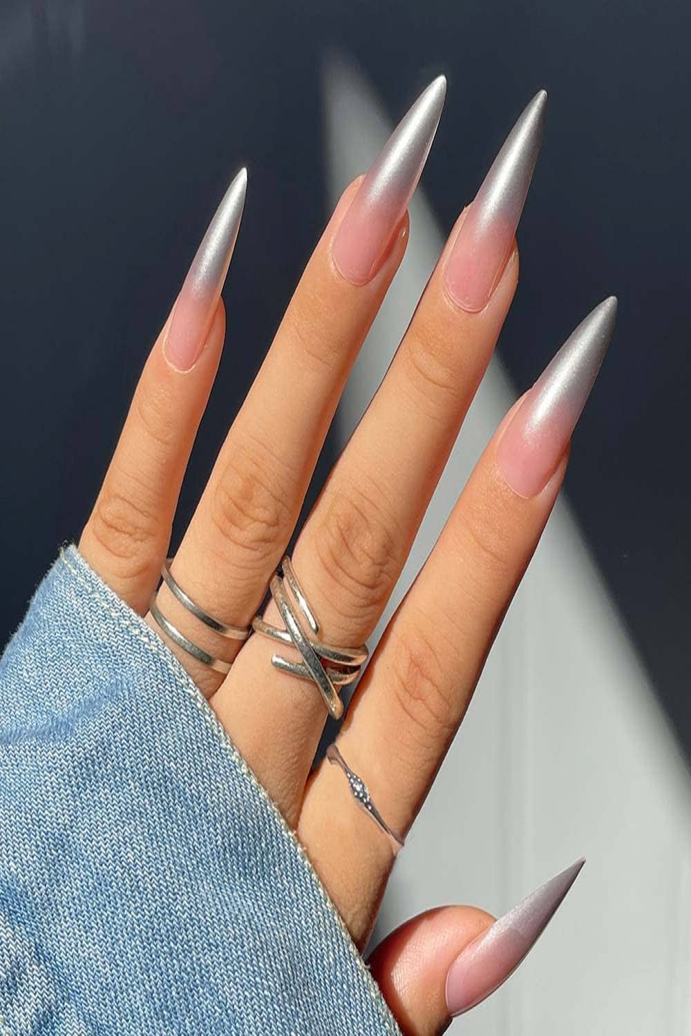 ANDGING Silver Stiletto Press on Nails Long, Ombre Chrome Fake Nails for  Women, Full Cover French Tip Nails Press on, Reusable Glue on Nails Stick  on