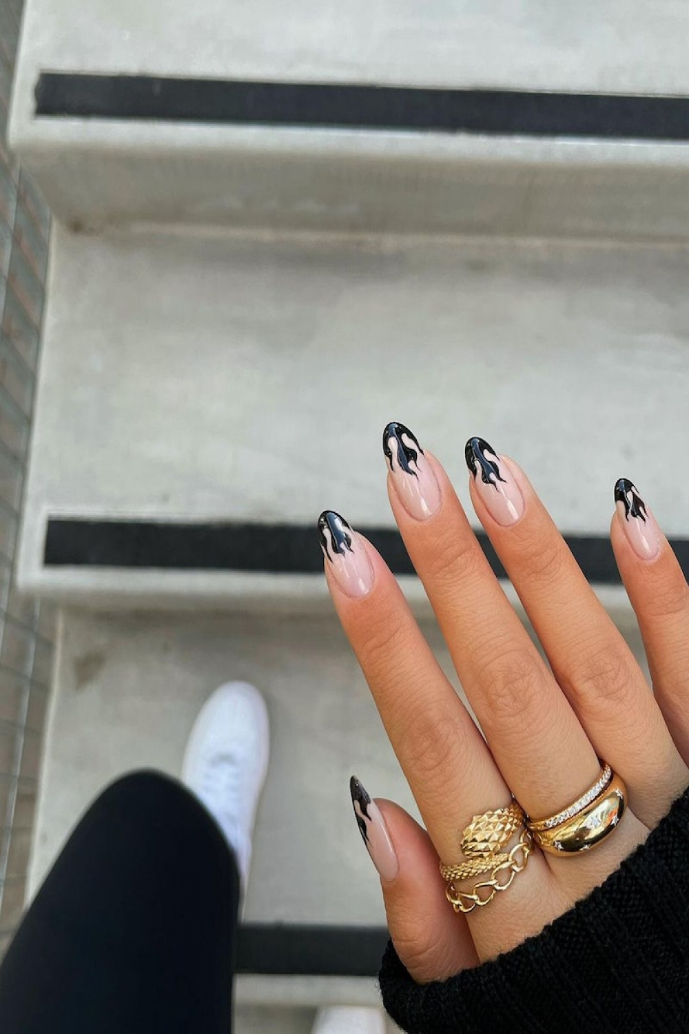 Black Nail Ideas To Screenshot For Your Next Mani Appointment