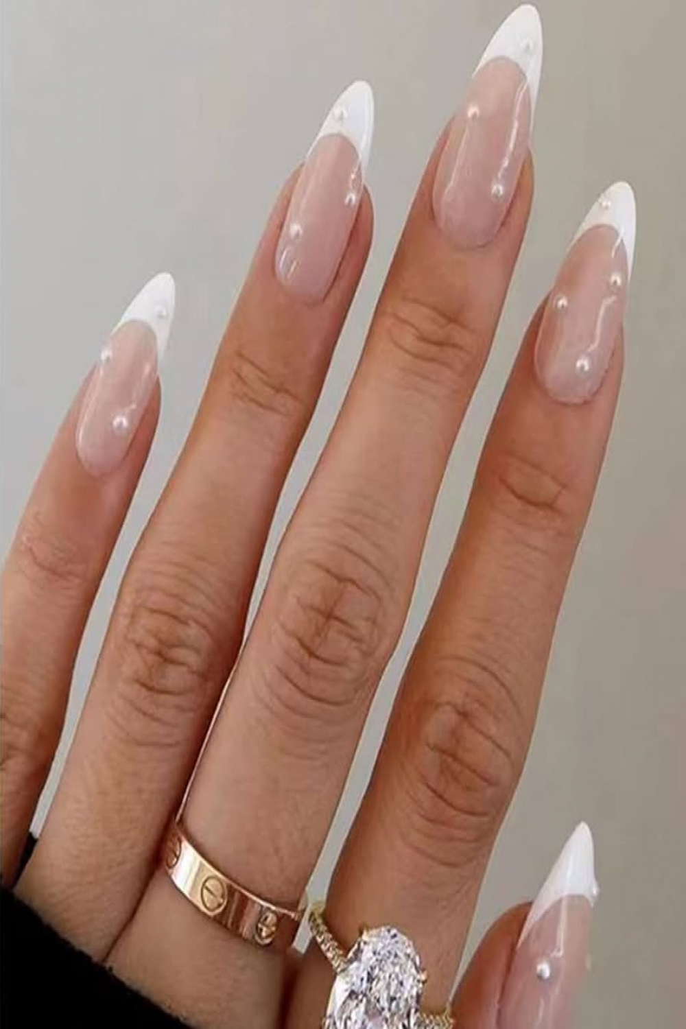 Ceboic Pack of  Artificial Nails Almond Medium, French Pearl Artificial  Nails, Acrylic Nails for Sticking with Nail Glue Stickers, White Acrylic