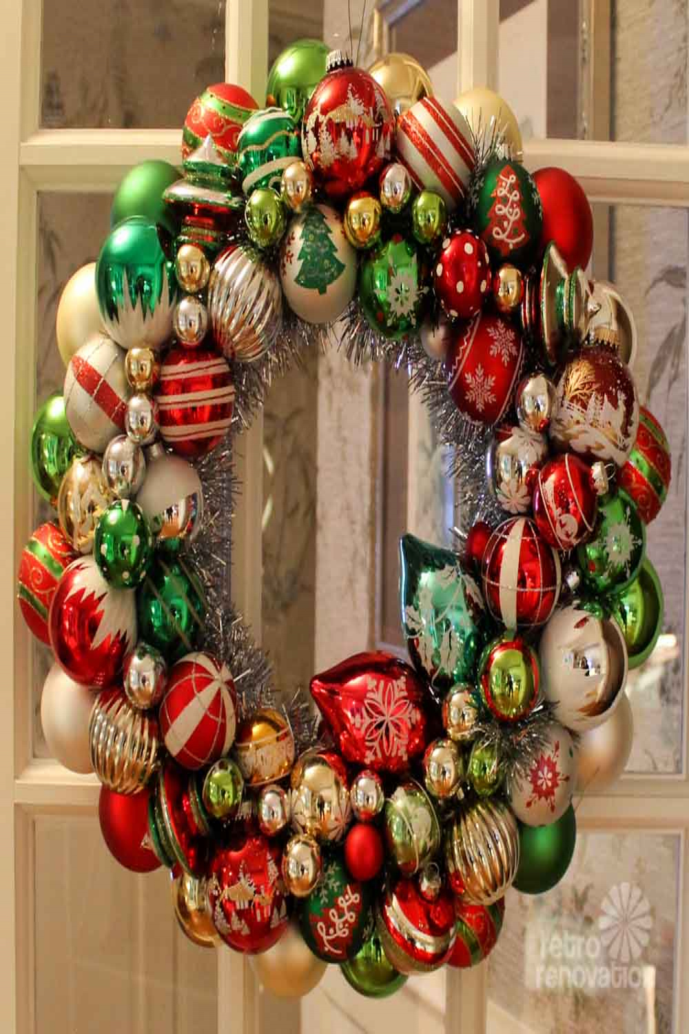 Christmas ornament wreaths sparkling with ideas to make your own