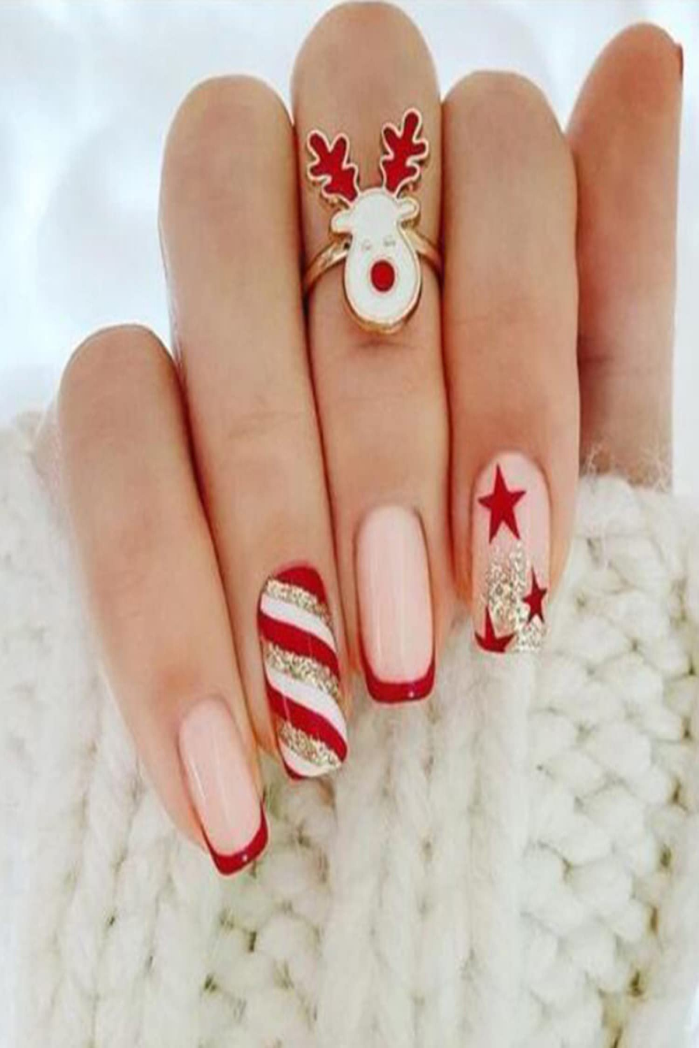 Christmas Press on Nails Short French Tip Nails Fake Nails with Nail Glue  Glossy Nude Pink Glue on Nails Glod and Red Ribbon Star Design Acrylic  Nails