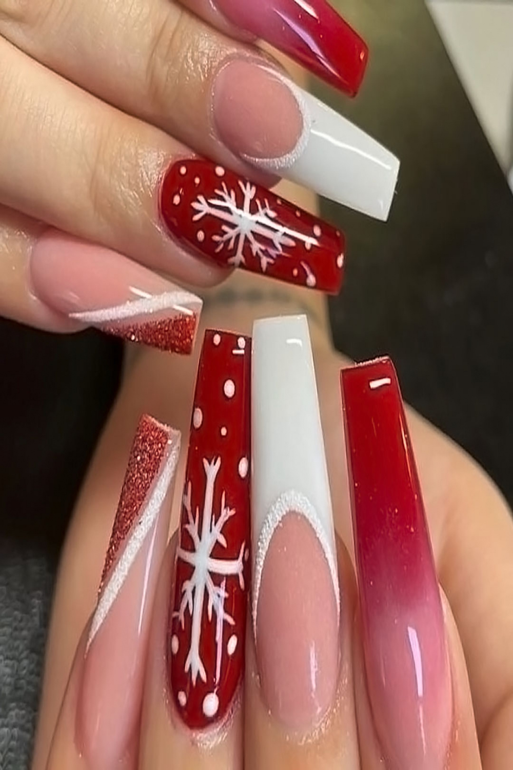 Cute and Simple Snowflake Nail Ideas for Christmas 20  FAYD