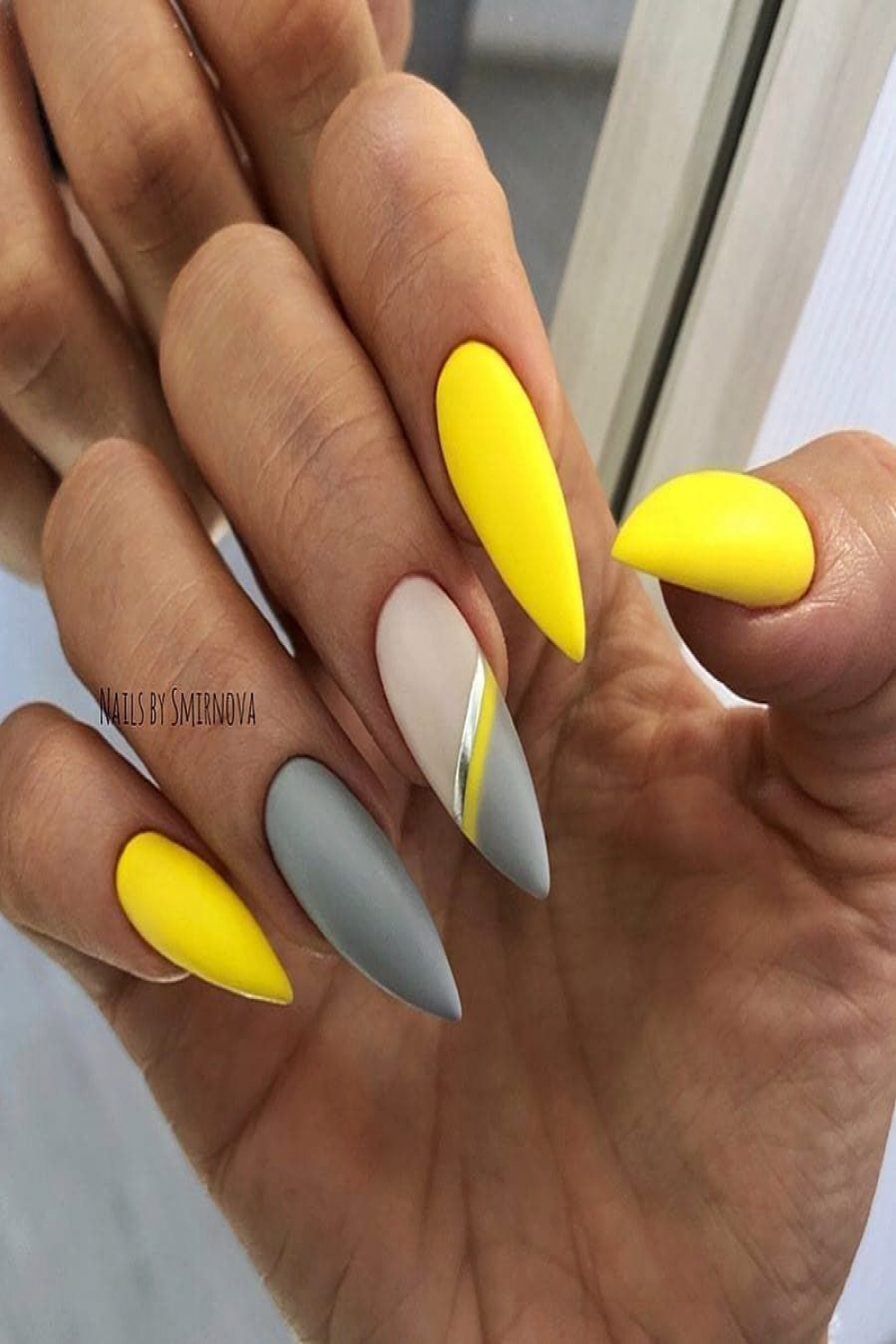 Cute Summer Yellow Nails Design Easy to Copy in   Yellow