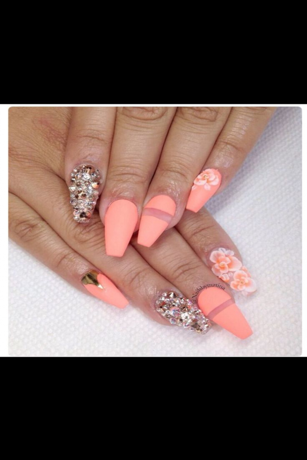 dollars  Neon nails, Gorgeous nails, Nail designs