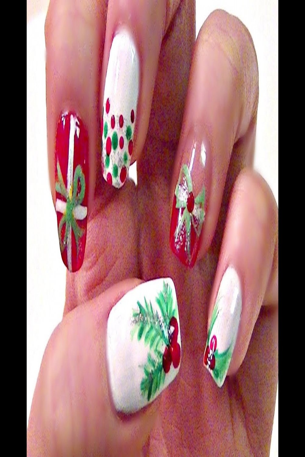 Easy Christmas Holly Nail Tutorial ( Short Nails)