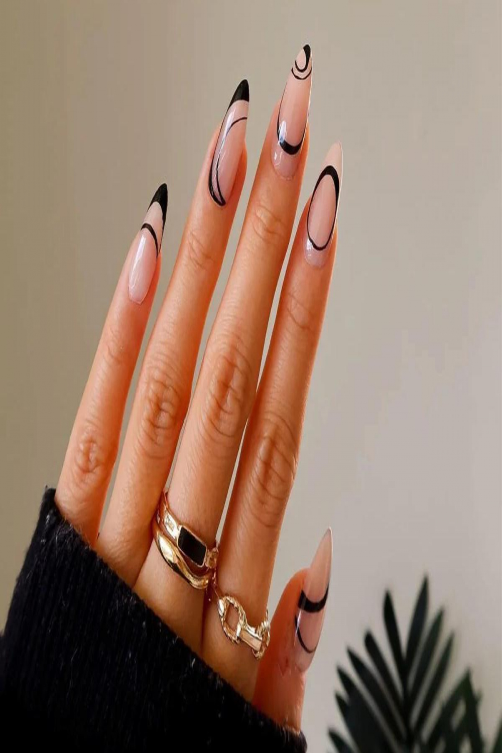 Emo Nail Designs That Are More Than Just Black – Maniology