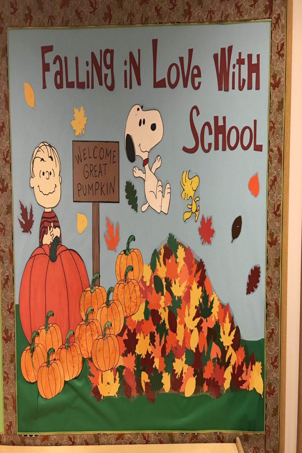 Fall Bulletin board - great pumpkin theme  Halloween bulletin