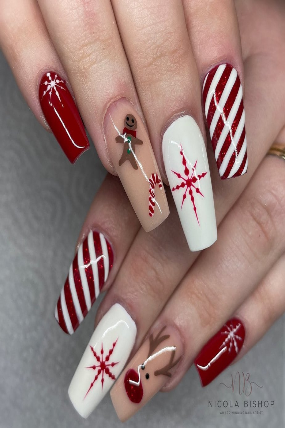 + Festive Christmas Nail Designs for