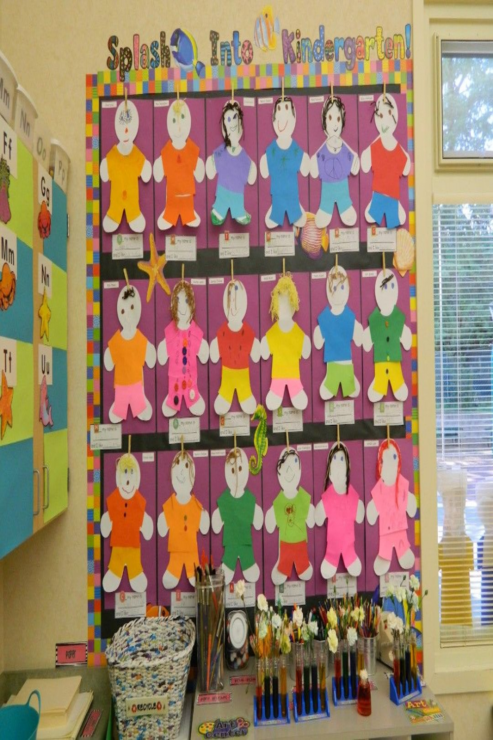 Great bulletin board idea to welcome kindergarteners