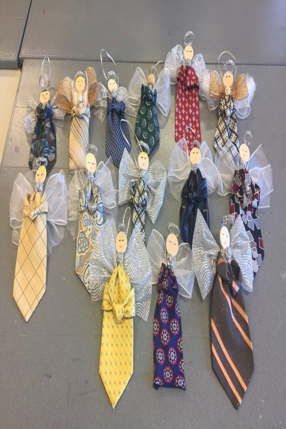 Heartland Hospice Hosts Holiday Workshop to Create Necktie Angels