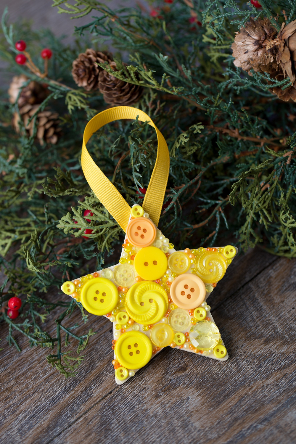 How to Make a Button Star Ornament