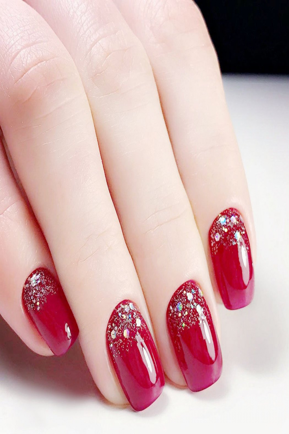 Jovono False Nails Glitter Sequins Full Cover Acrylic Red Elegant Wedding  Birthday Party Clip On Nails for Women and Girls (No Glue)