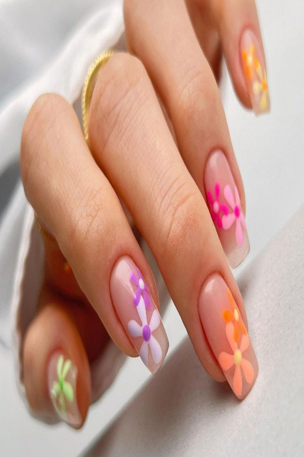 June Nail Ideas That Will Color Your World (and Your Fingertips)