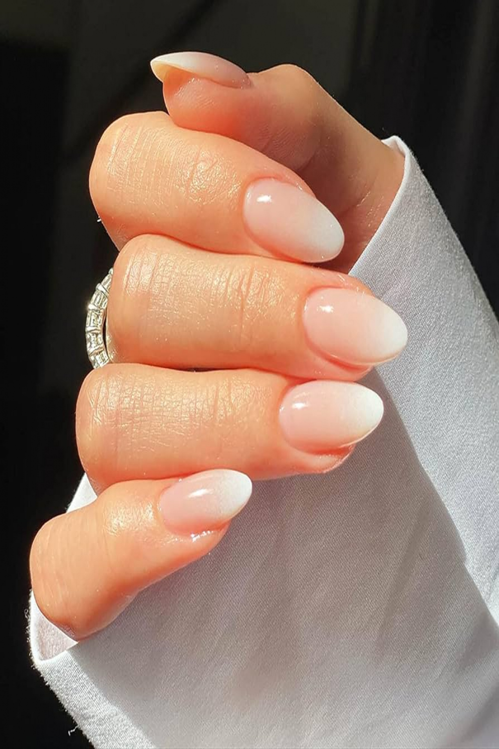 JUSTOTRY Pack of  Almond Nails for Sticking, Short, Pink Nude French  Artificial Nails, Glossy Oval Artificial Nails, Press on Nails with Nail  Glue,