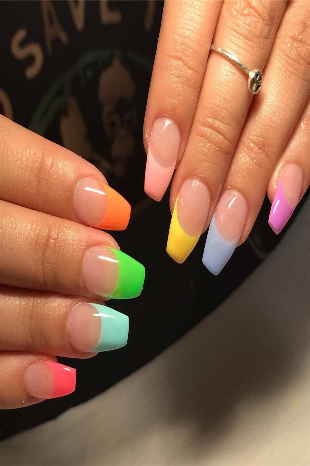 Keshia 🔮♊️ on Instagram: “Love a multicoloured french tip