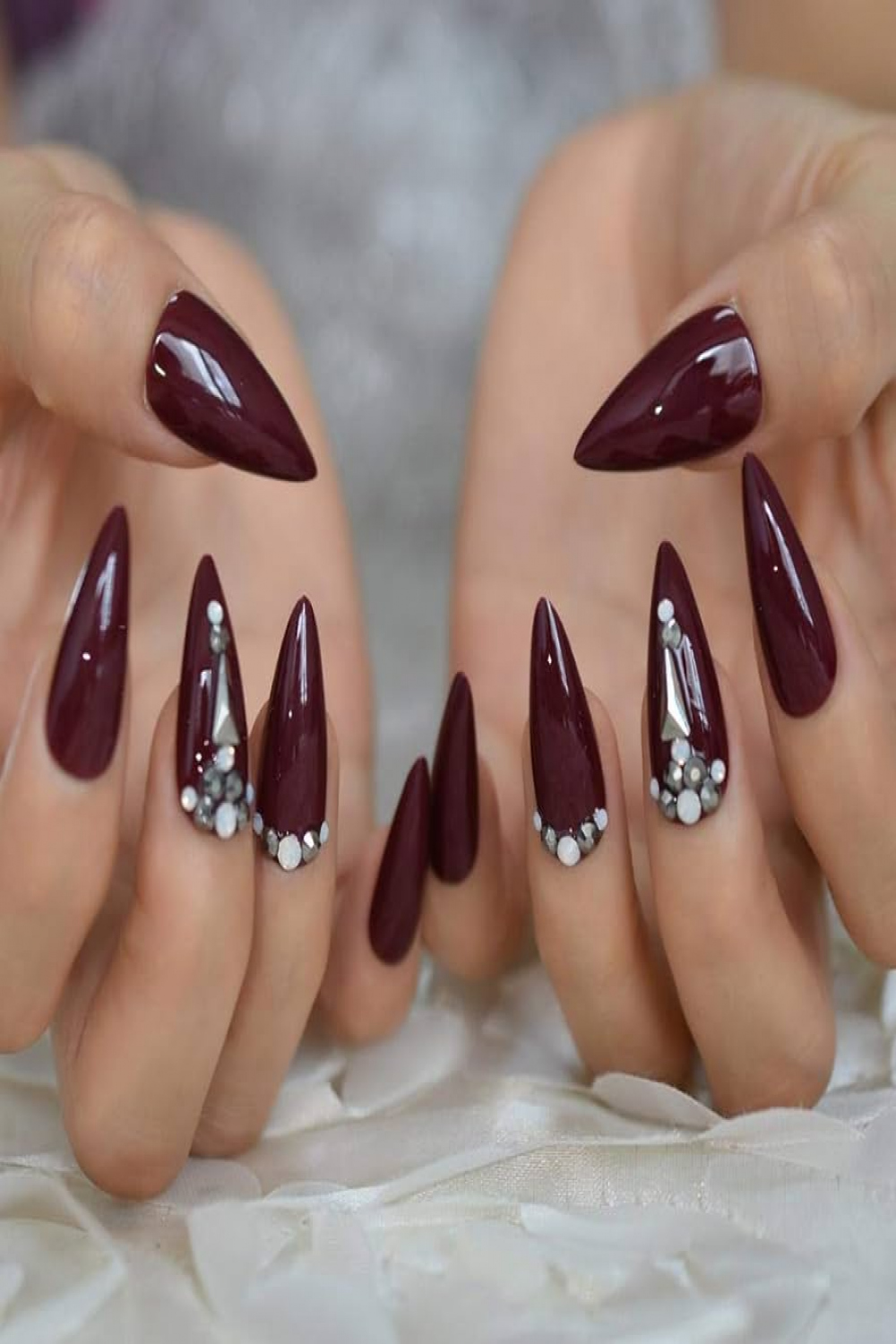 Maroon Red False Nails Lange Stiletto Acryl Künstliche Nail Art Tipps  Dekorative Maniküre Tipps