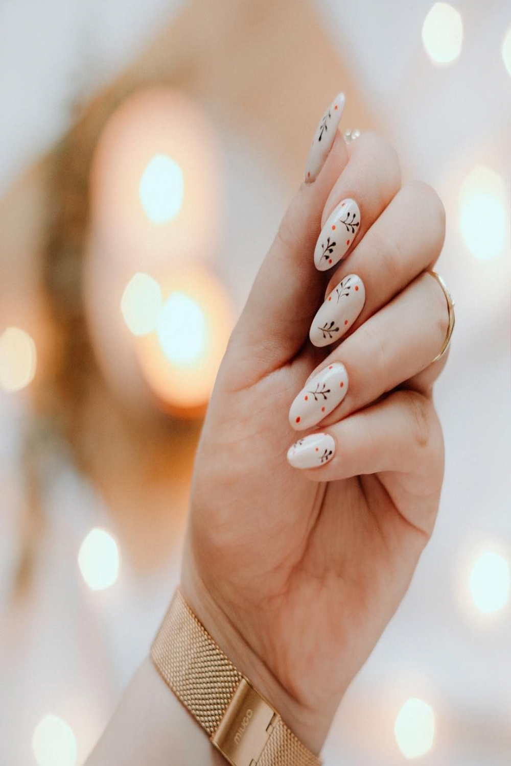 Minimal Christmas Nails  Christmas nails, Christmas nail designs