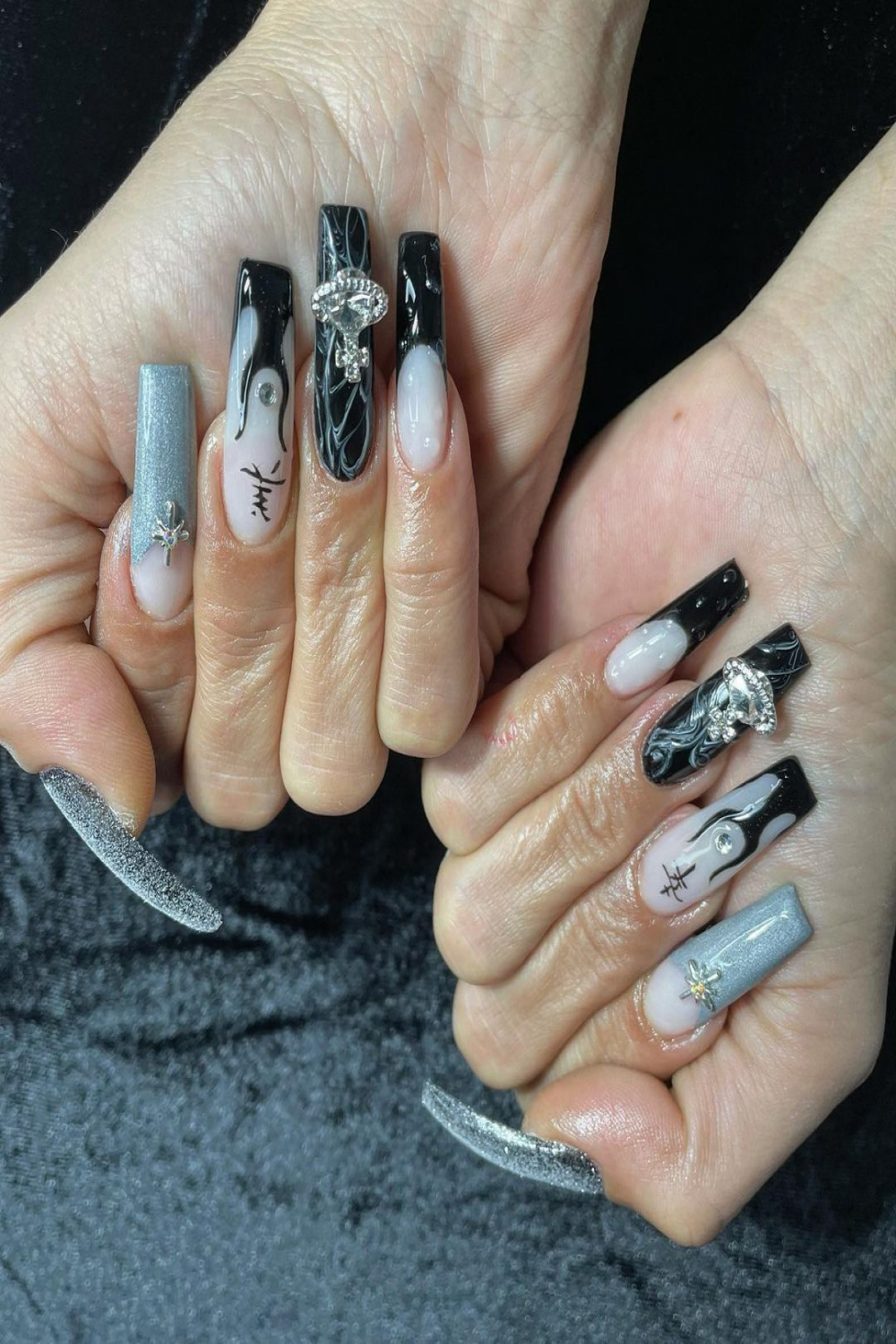 🦋𝕹𝖆𝖎𝖑𝖘 𝖙𝖊𝖈𝖍 🍭 on Instagram: “black chrome yk style