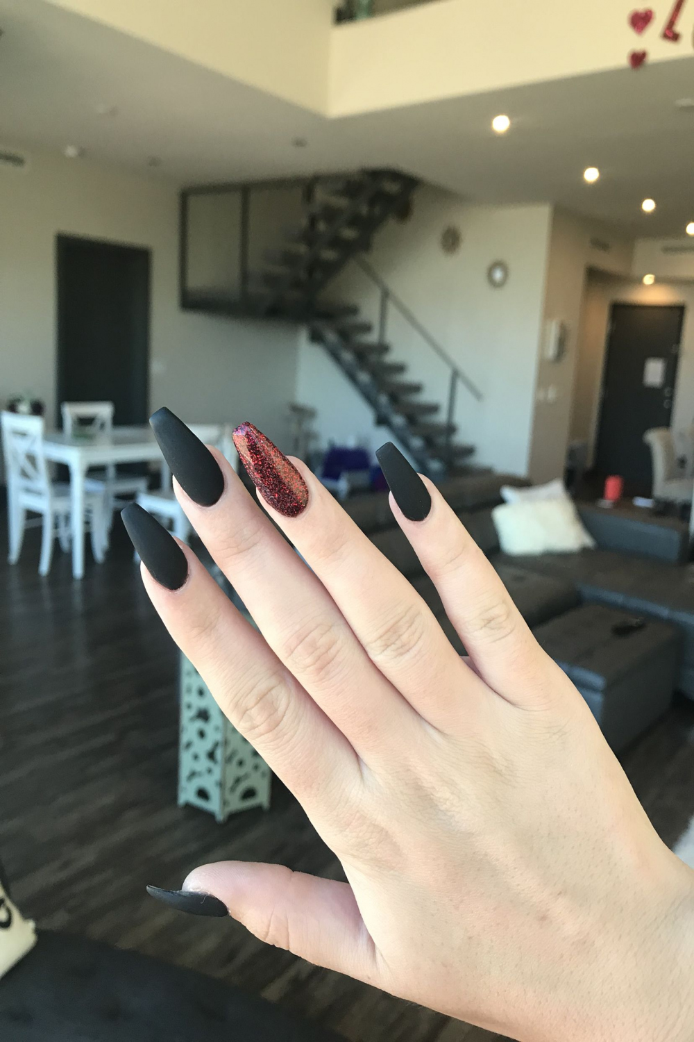 October nails 💉🖤  October nails, Shellac nails, Nails