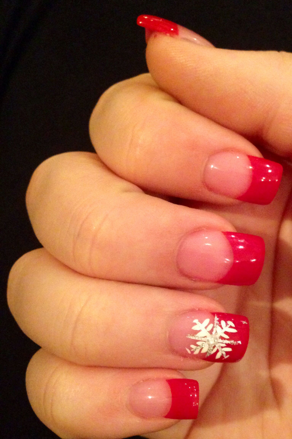 Pin by Tara Speak on Nails  Red acrylic nails, Christmas nail art