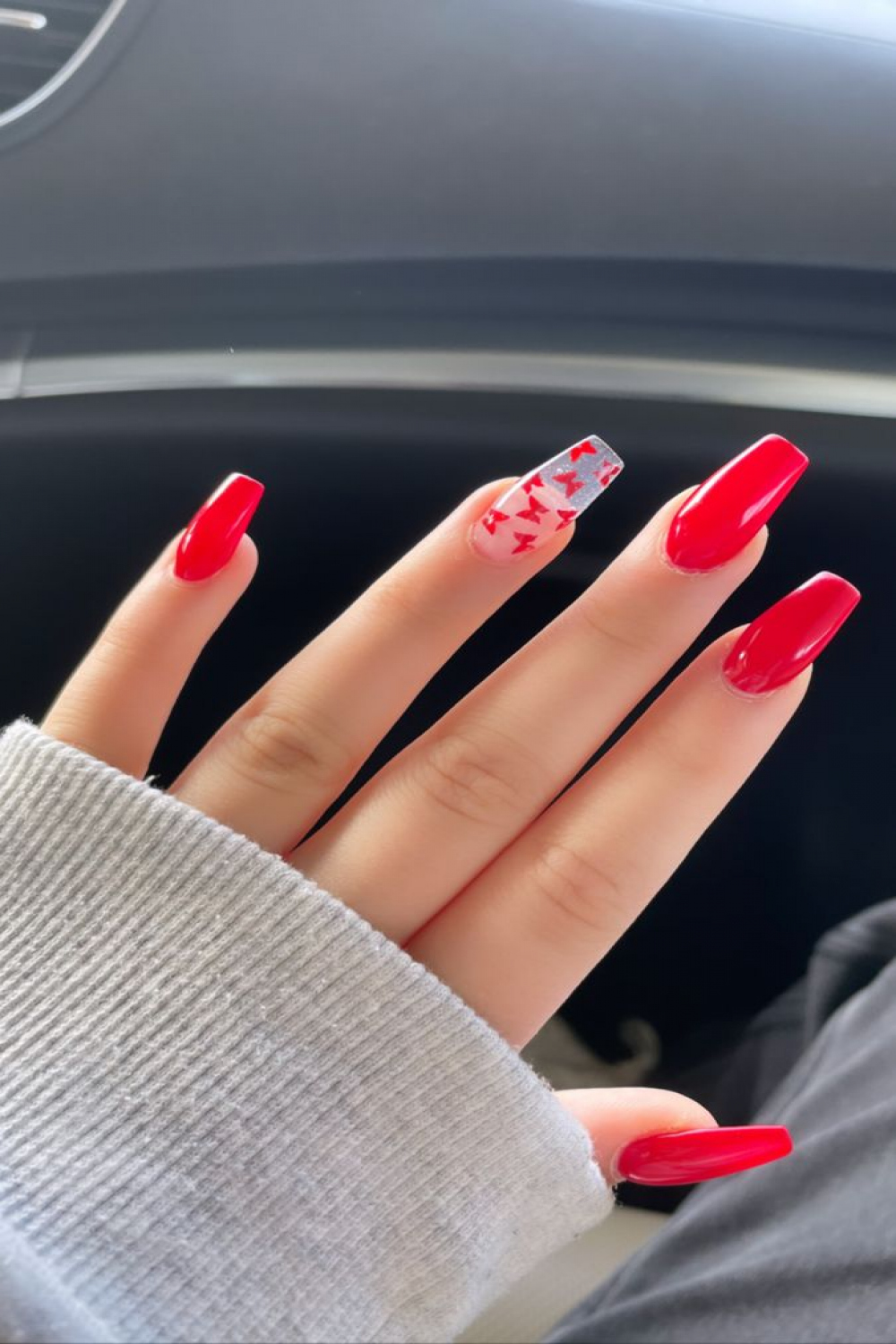 Red acrylic nails❤️  Red nails, Red acrylic nails, Acrylic nails