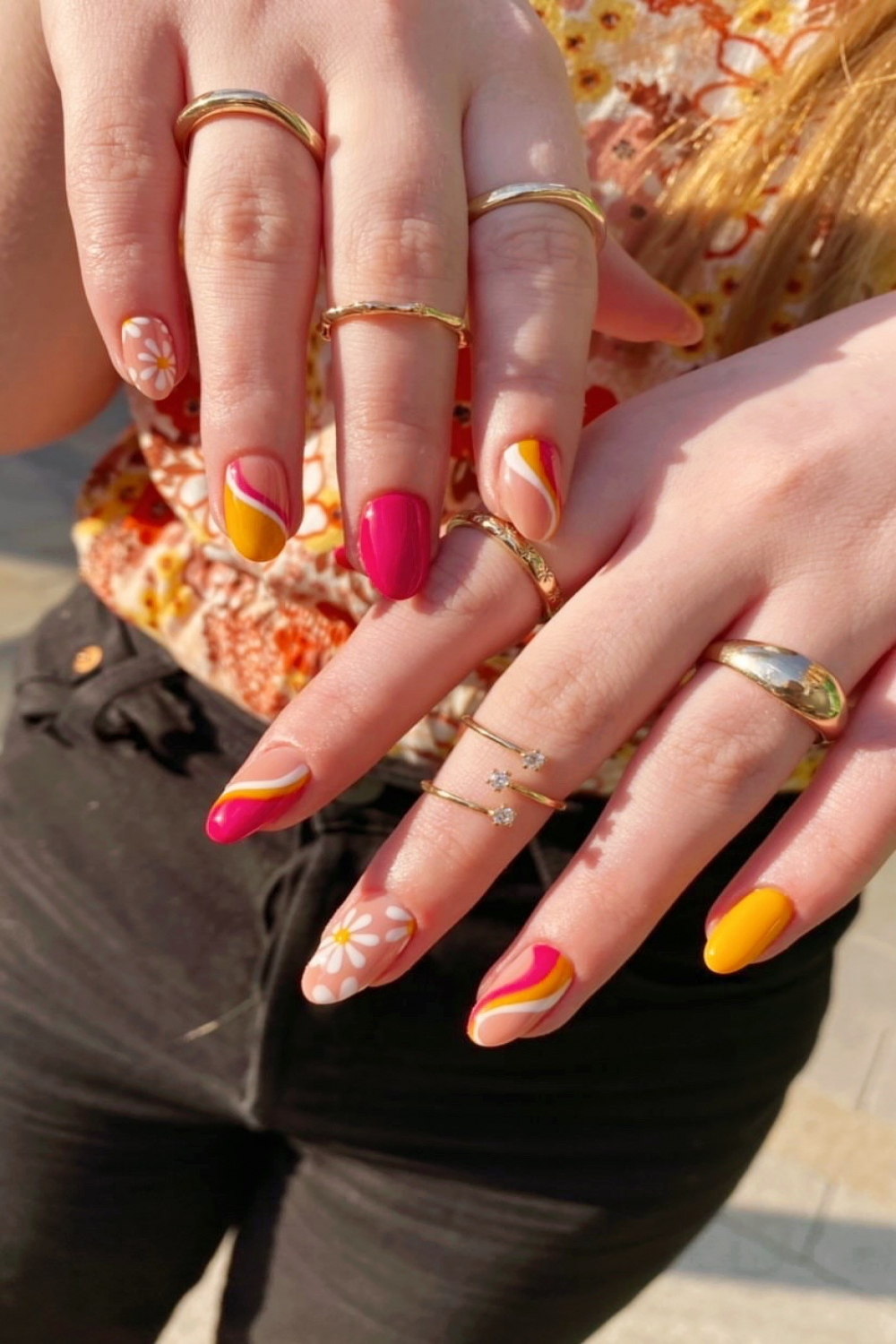 s inspired swirl nails is THE look for Spring  - BEFFSHUFF