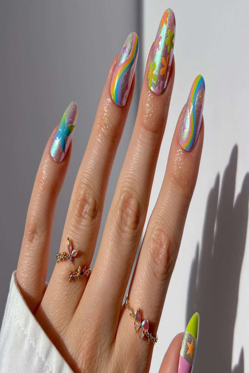 Summer Nail Art Ideas–From Sunset Ombré to Dreamy Clouds