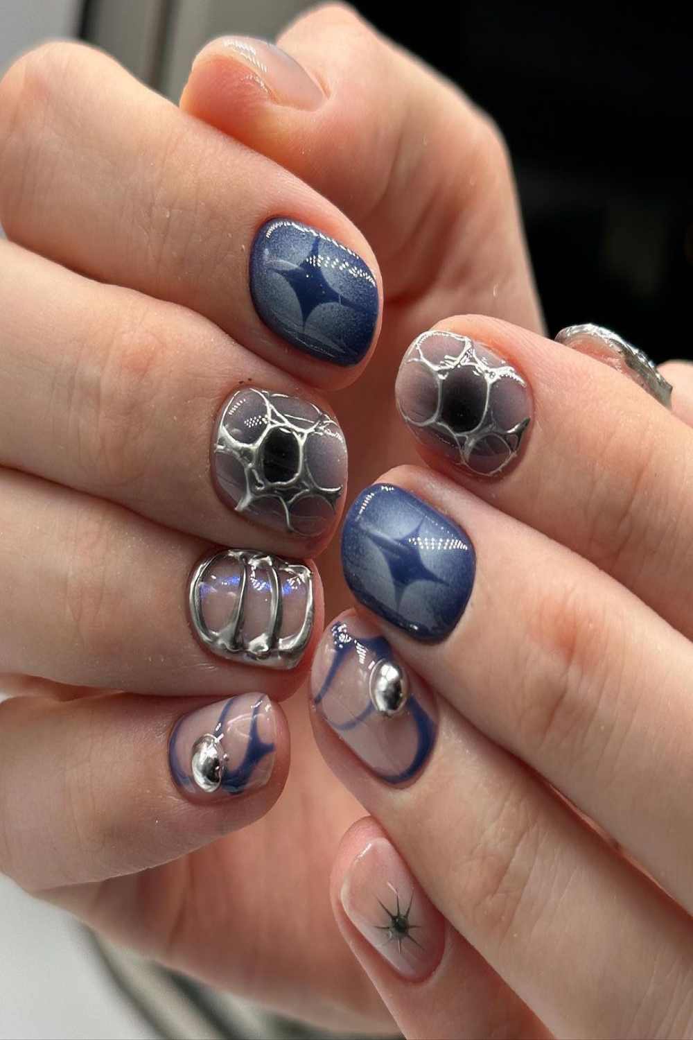 Trending Chrome Nail Designs to Try in   Ide cat kuku