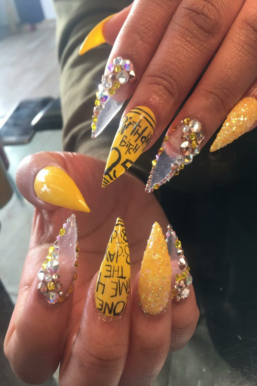 Trendy Yellow Acrylic Nail Designs For You Summell Blog