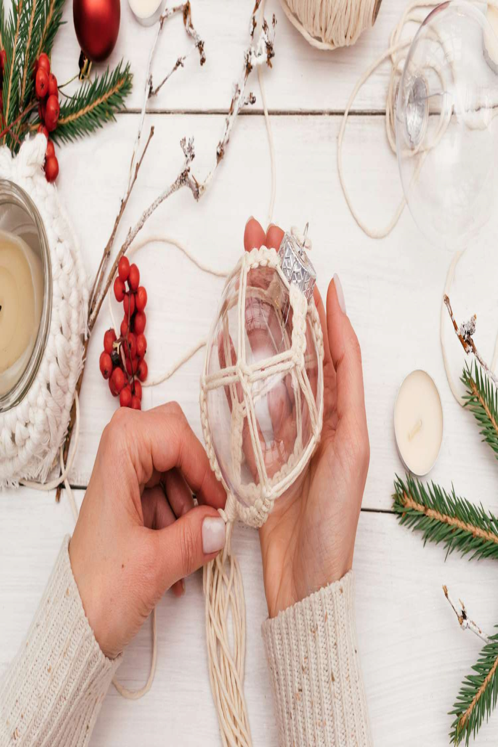 Unique DIY Christmas Ornaments to Personalize Your Tree