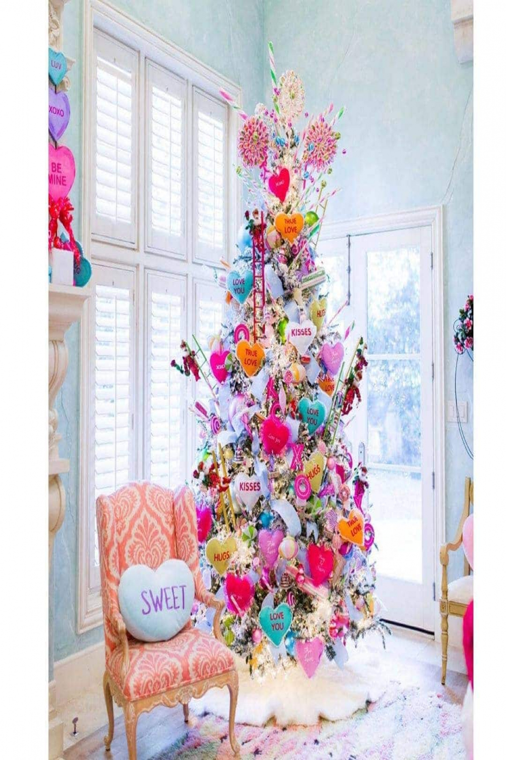 Year-round Holiday Tree Decoration - Christmas Tree Decoration