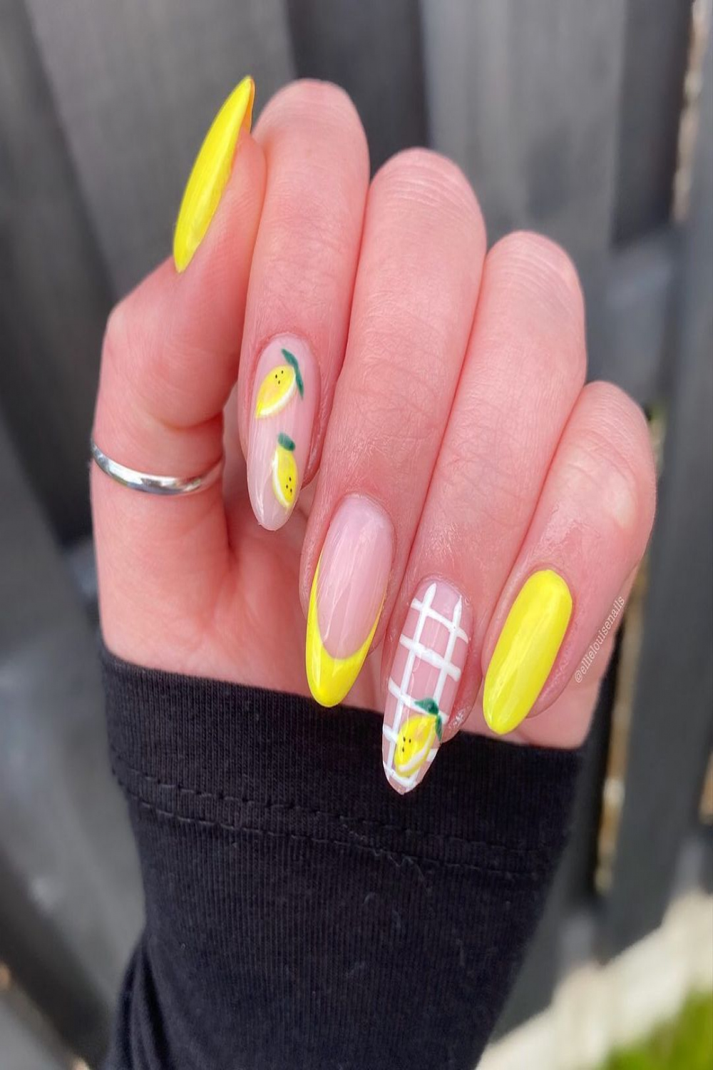 Yellow Nail Art Designs & Ideas You Can Try in