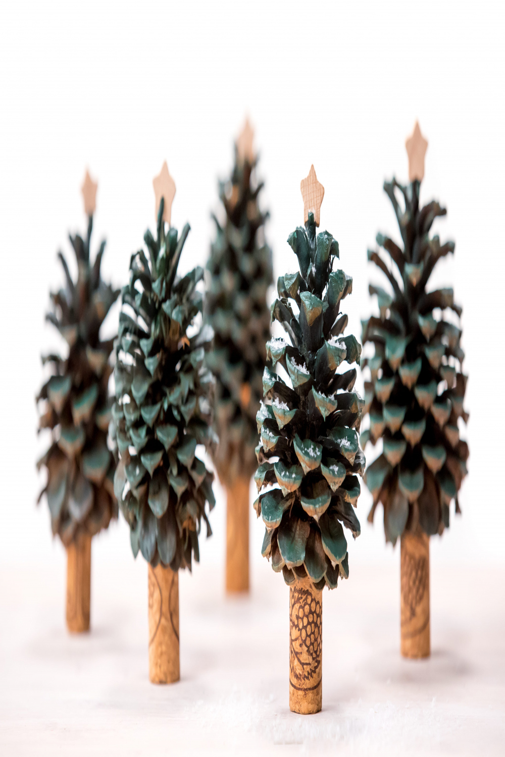 Christmas DIY: Pinecone trees