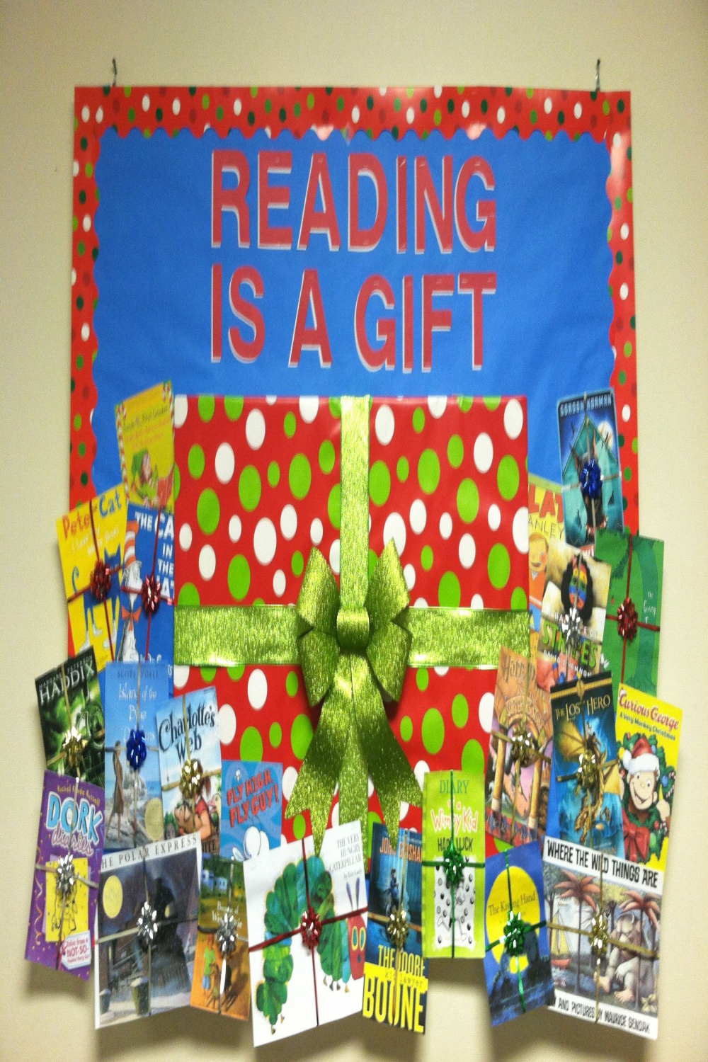 Christmas library bulletin board I did