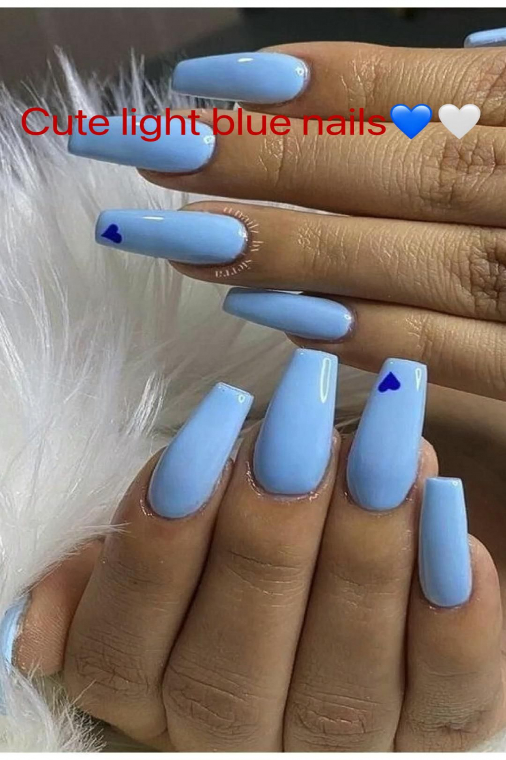 Cute light blue nails💙🤍