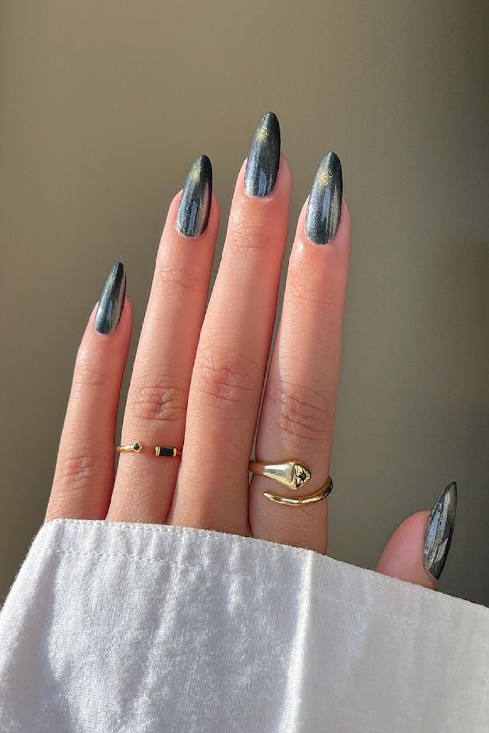 Dark Galaxy Nail Designs That Are Celestial-Chic