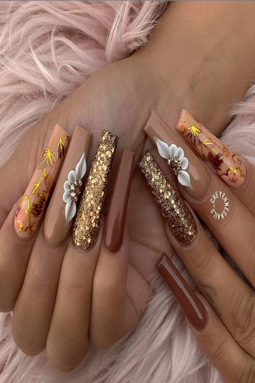 Fall Nail Art Ideas to Make For The Colorful Autumn of 22