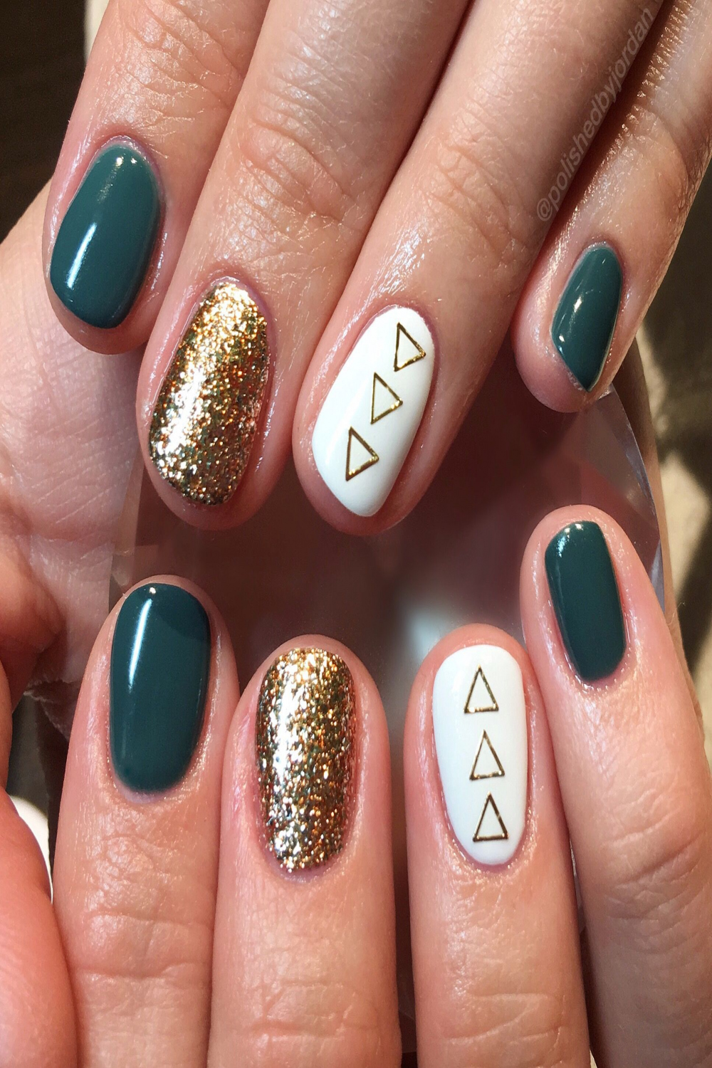 Fall Nails, Holiday Nails, Christmas Nails, green nails, gold