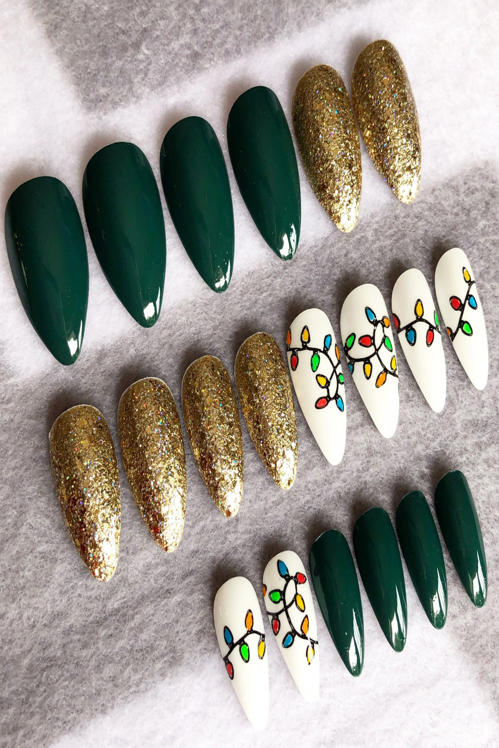 Festive Fake Nails Faux Nails Green Nails Gold Christmas - Etsy