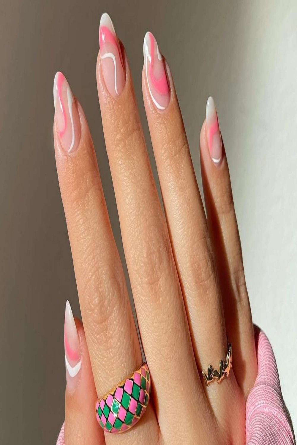 Pink Swirl Nail Ideas to Spin Into Summer