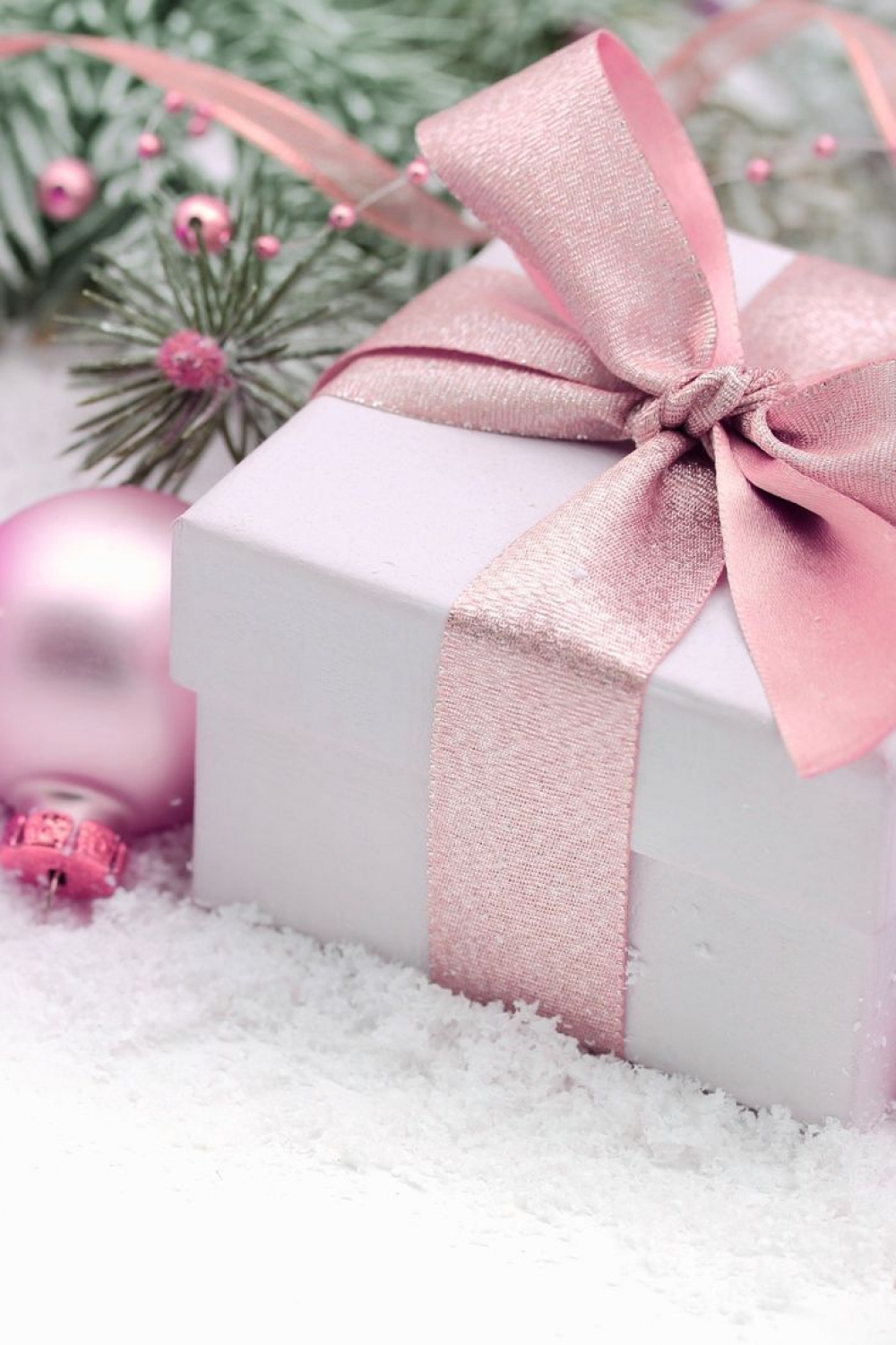 Pinkblushcakes  A Vintage, Girly & Rosy Blog!  Pink christmas