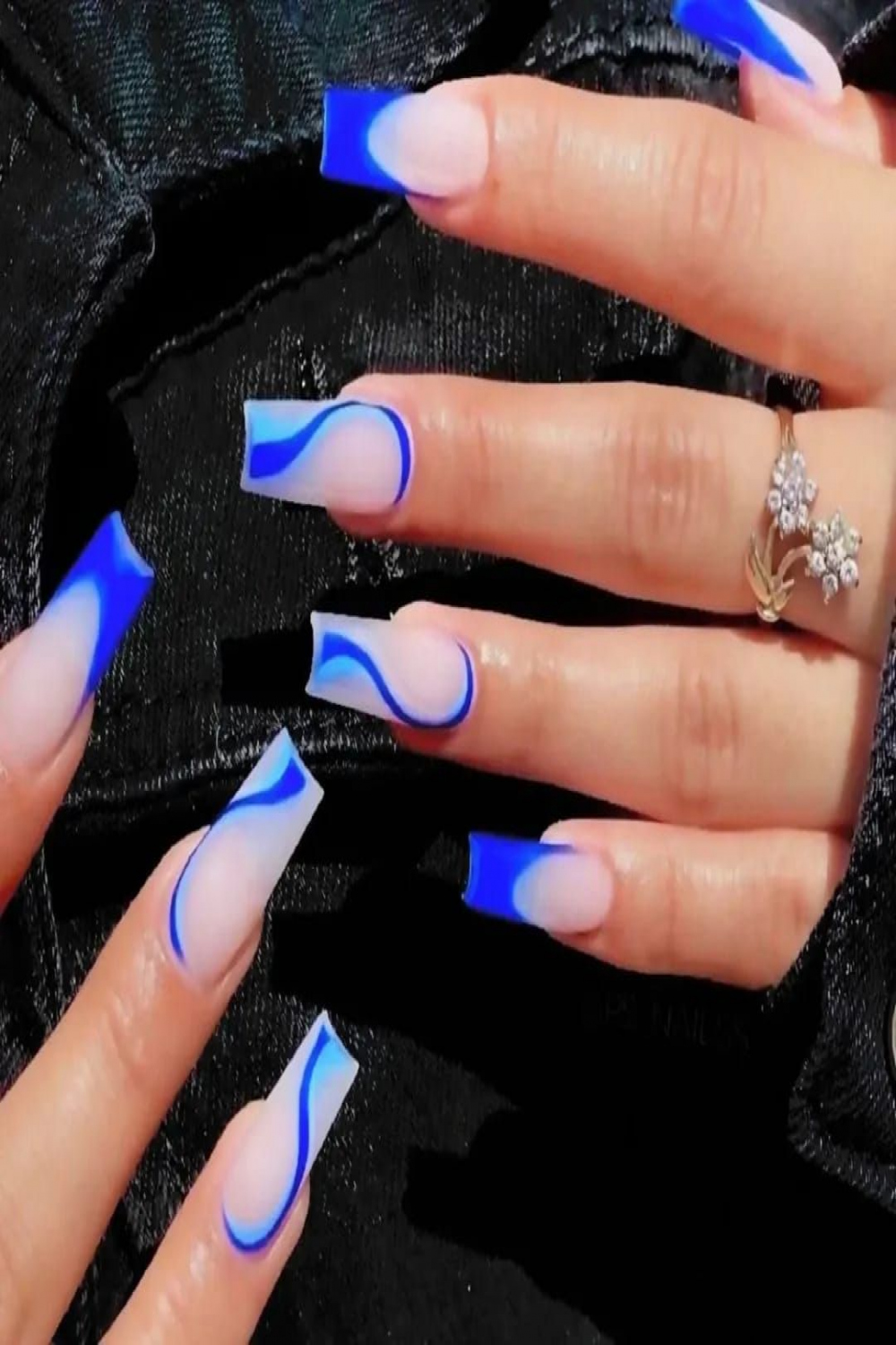 + Royal Blue Nails That Are Trending Right Now  Nägel