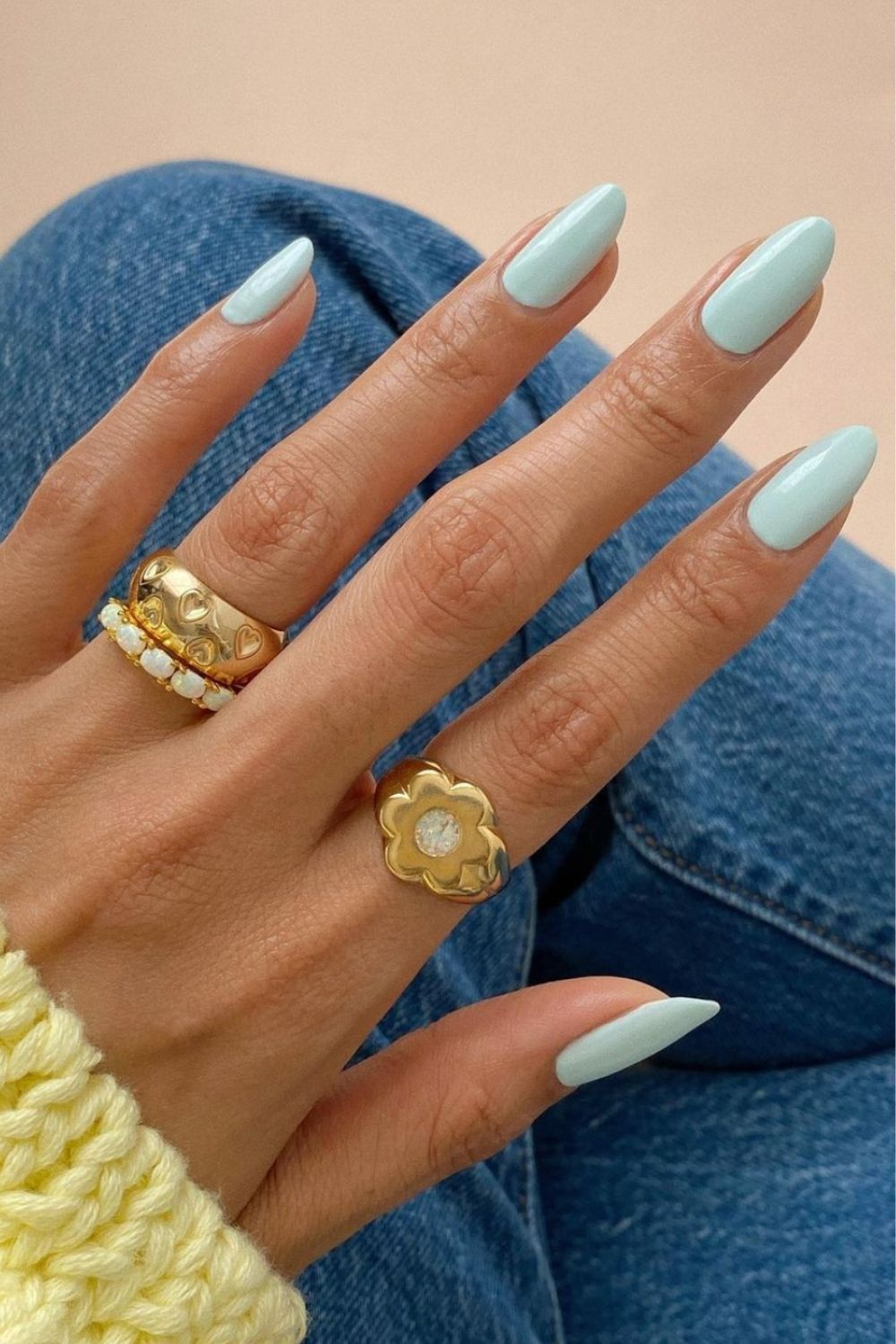 Trendy almond nail design for Summer nails colors